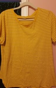 ☄Old Navy Everyday Yellow Stripped Tee